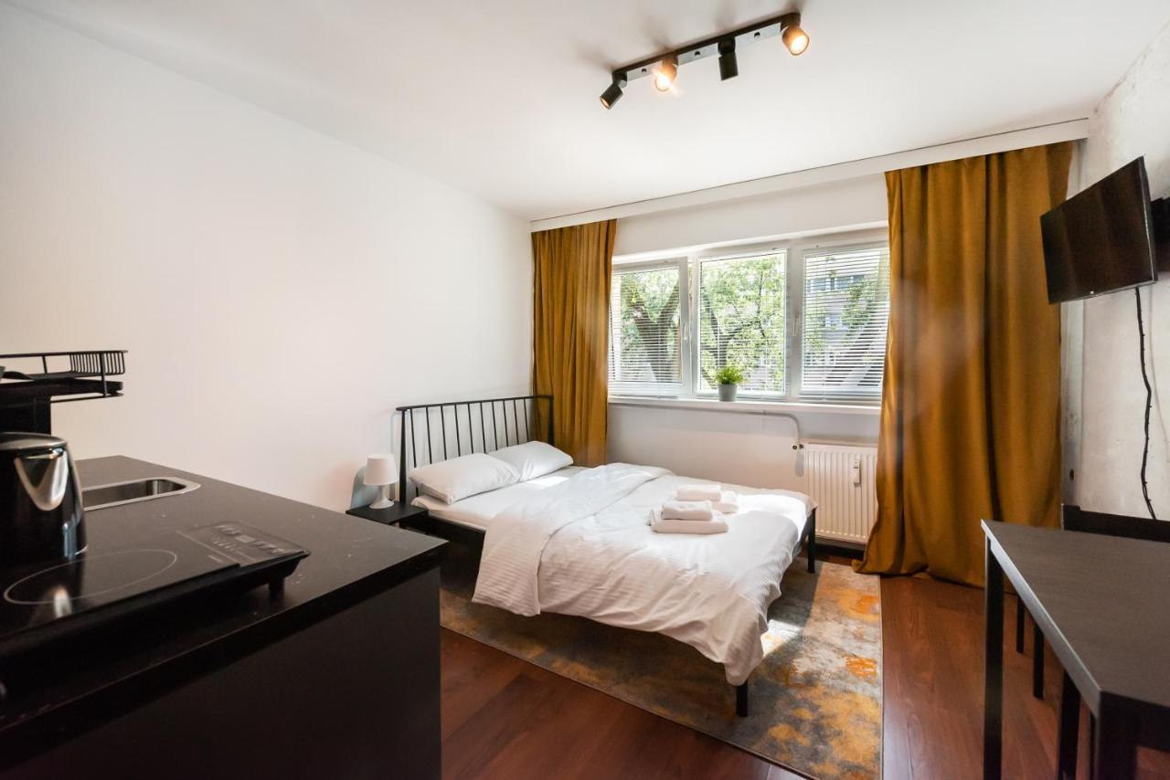 Ochota Funky Studio Apartment Warsaw Exterior photo