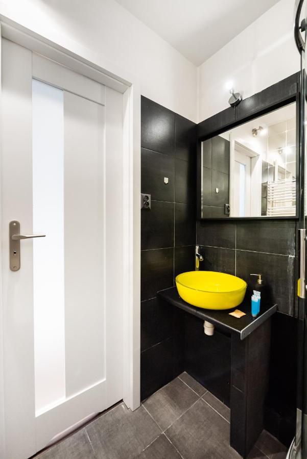 Ochota Funky Studio Apartment Warsaw Exterior photo